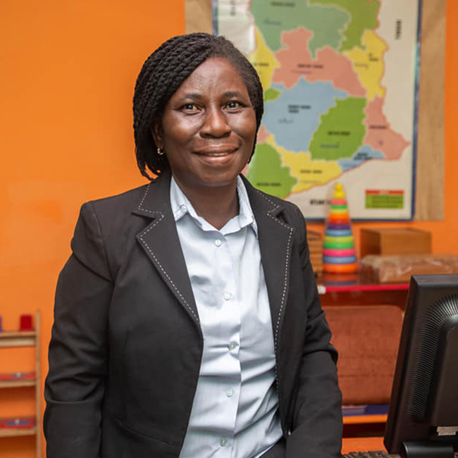 1716116618-8564178896649dc8a15ea5!teacher333